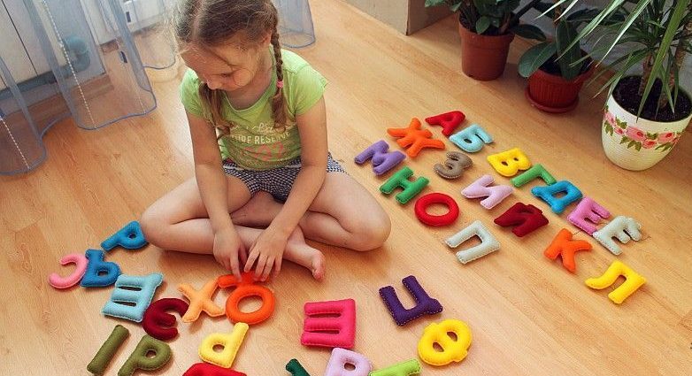 дети учат буквы